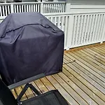 8 Person In Urangsvag-by Traum *